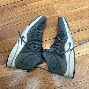 Nike presto Flyknit gray women’s 8.5